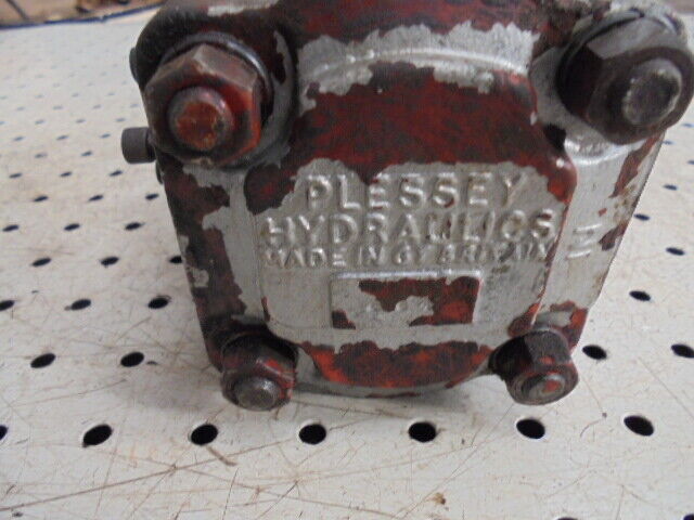 for, David Brown 1490,1390 Hydraulic Pump - Good Condition