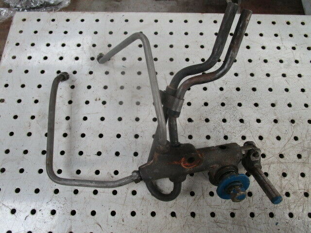 for, Ford 4600 PTO Control Valve Assembly in Good Condition