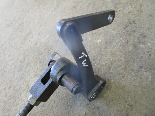 for, Ford TW25 Hydraulic Control Linkages to Hydraulic Lift Cylinder 