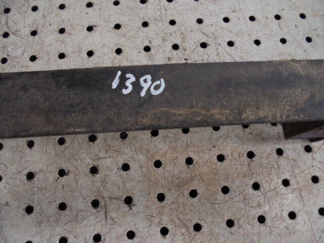 for, David Brown 1390 Cab Air Intake Duct Retaining Bracket - Good Condition