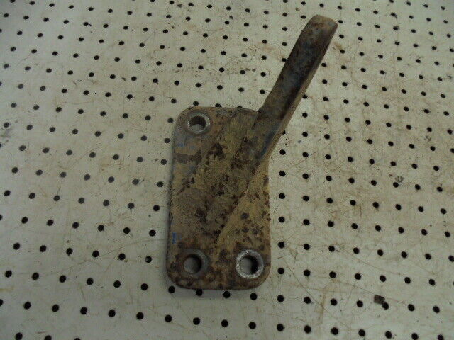 for, Ford 5030 LH Hydraulic Arm Stabaliser Bracket in Good Condition
