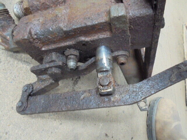for, New Holland 4835 Auxilliary Double Acting Spool Valves & Pipes