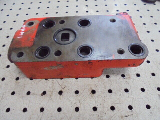 for, David Brown 1490,1390 Auxilliary Hydraulic Spool Valve Mounting Base
