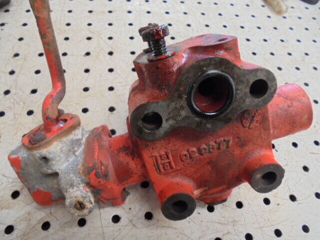 for, David Brown 1490 Hydraulic Isolator Valve - Good Condition