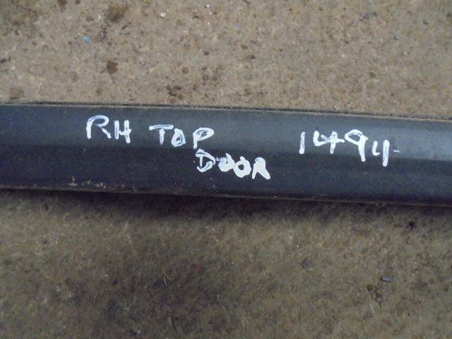 David Brown 1494, 1394 Right Hand Door Top Glass Seal