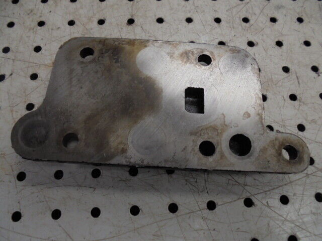 for, David Brown 1394 Hydraulic Spool Valve Top Cap - Good Condition