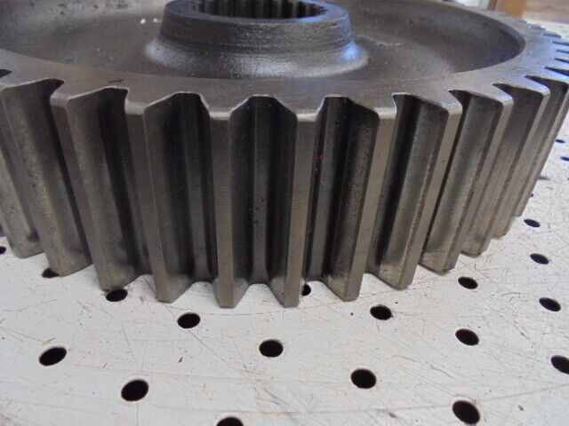 for, David Brown 1490 Rear Axle Final Drive Gear (large) in Good Condition