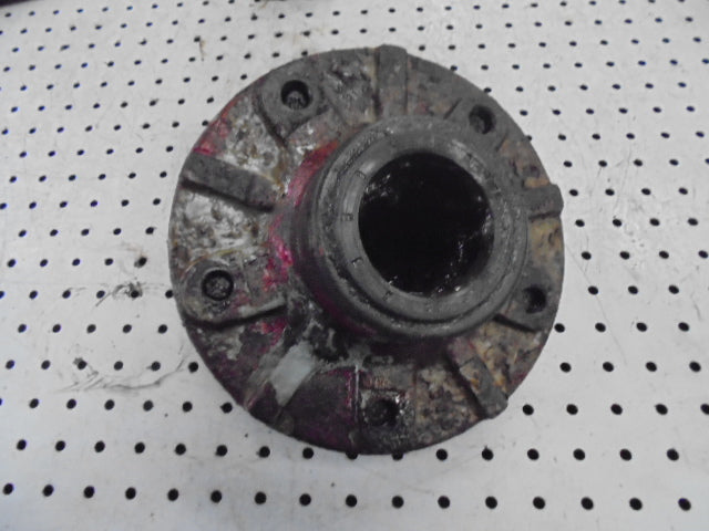 For DAVID BROWN 950 FRONT WHEEL HUB needs new bearing
