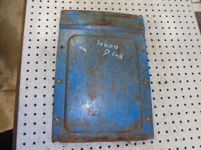 for, Ford 4600 Q Cab Steering Column Cover Plate in Good Condition