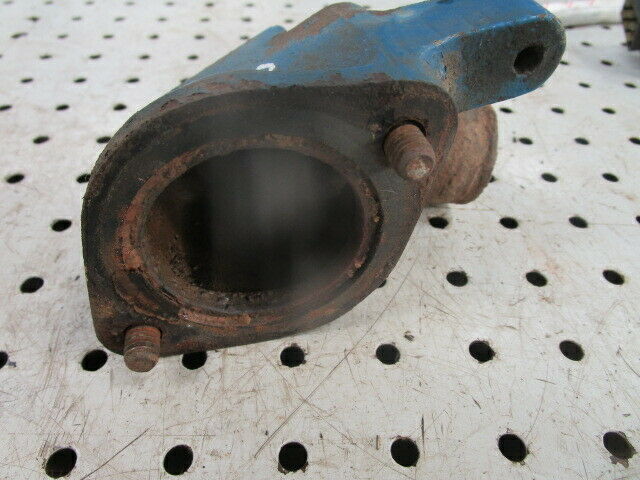for, Ford 4600,4000 Engine Thermostat Housing in Good Condition