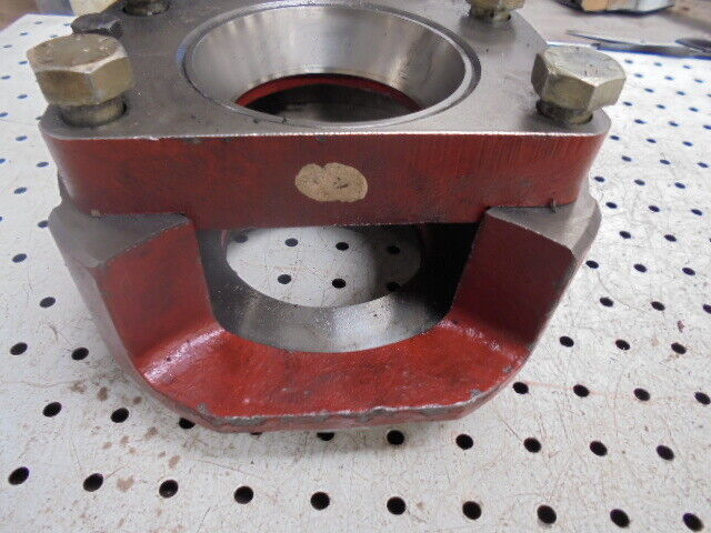 for, Ford 5030 4wd Rear Axle Drop Gear Housing in Good Condition
