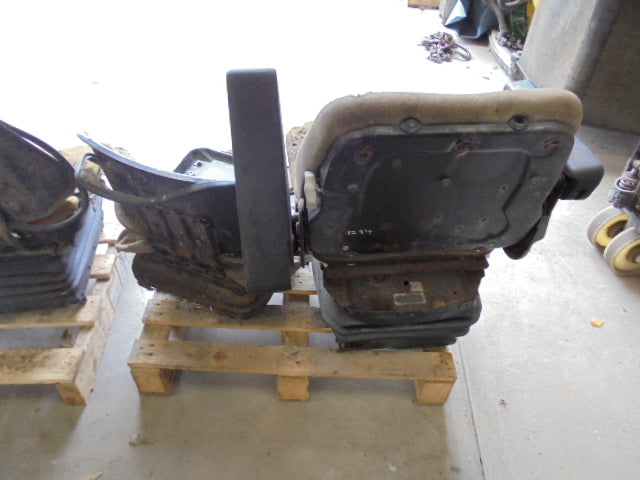 David Brown 1290, 1390, 1490  4 Grammer Seats For Spares Or Repair