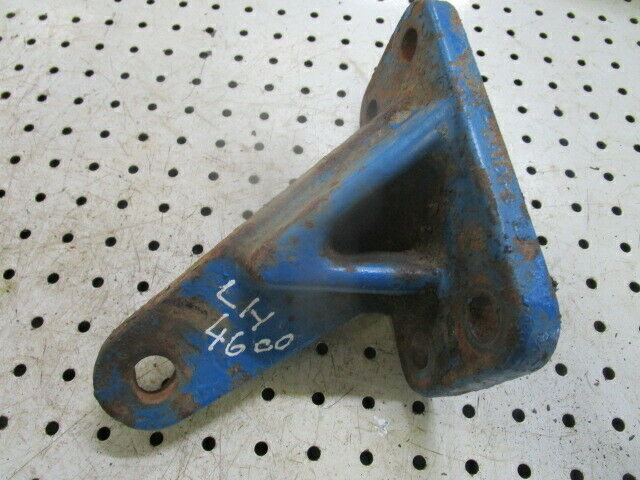 for, FORD 4600,4000 LH Hydraulic Arm Stabiliser Bracket in Good Condition