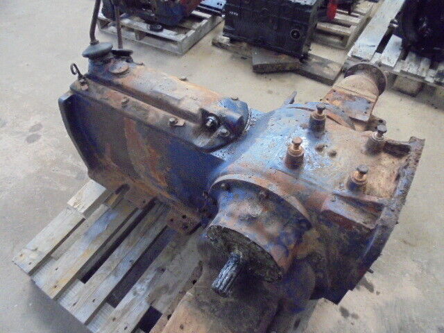 for, Leyland 245 Gearbox & Rear Axle Assembly - Good Condition