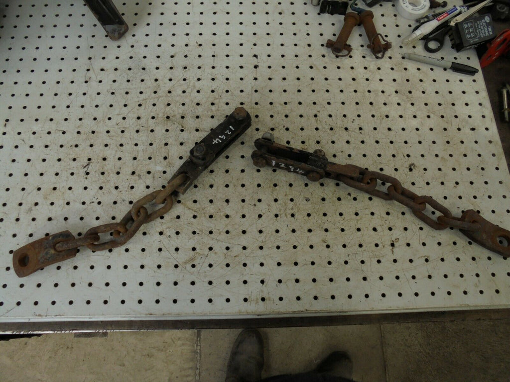 for, David Brown 1294,1394 Hydraulic Arms Check Chains in Good Condition