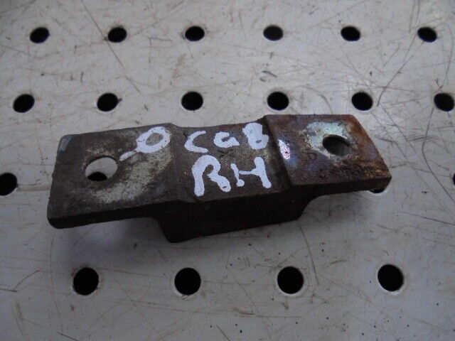 for, Ford 4600/7610 Q Cab RH Door Lock Stricker in Good Condition