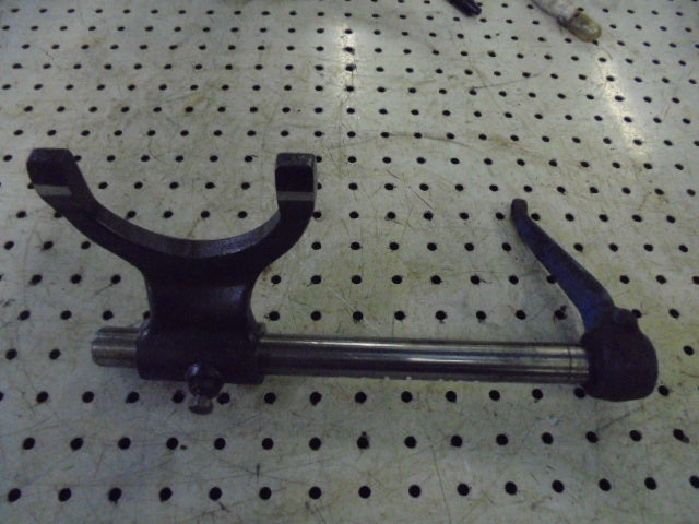 Ford 4100, 4000 Diff Lock Engaging Fork And Selector Shaft