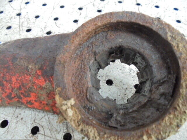 for, David Brown 1390 RH Front Axle Top Steering Arm - Good Condition