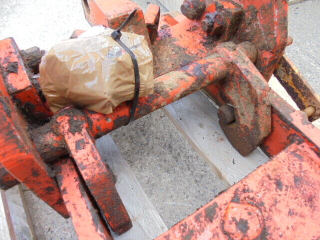 for, David Brown 1490 Drawbar Cradle with PUH Latch in Good Condition