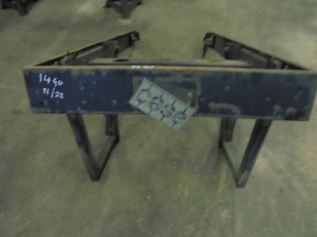 David Brown 1490 Front Grill Mounting Frame And Side Panels
