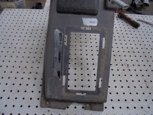 for, Ford 5030 Hydraulic Lever Plastic Console in Cab in Good Condition
