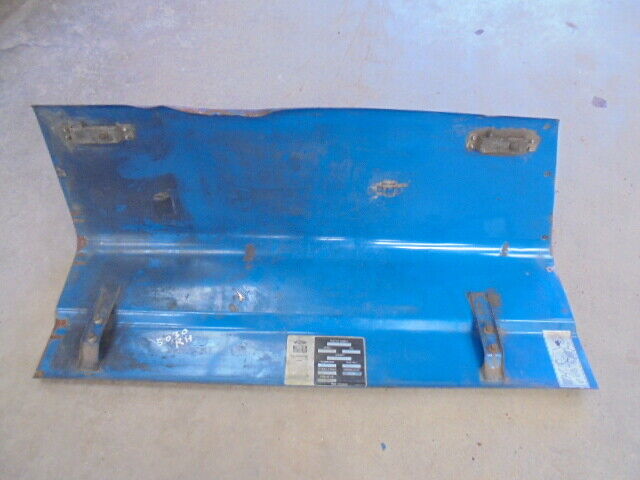for, Ford 5030 RH Bonnet Panel in Good Condition