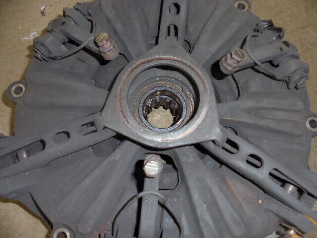 for, David Brown 1490 Clutch Pressure Plate Assembly in Good Condition