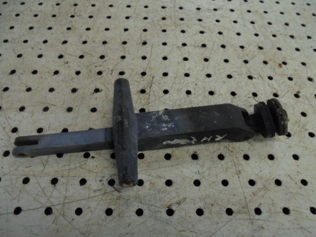 David Brown 1394, 1494 Cab Side Window Closing Handle