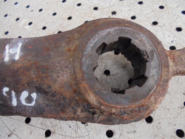 for, David Brown 1390 RH Front Axle Top Steering Arm - Good Condition