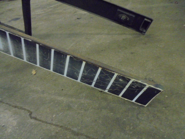 David Brown 1490 Front Grill Mounting Frame And Side Panels