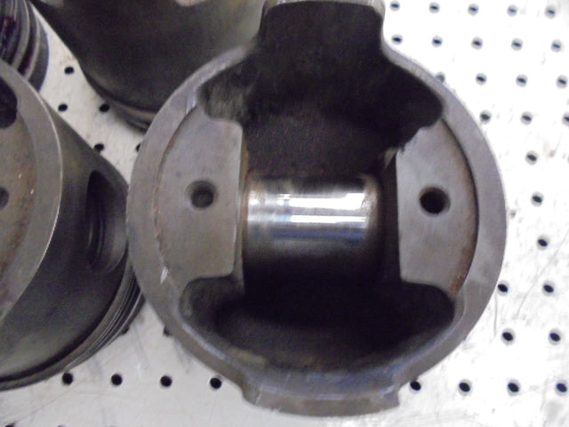 Ford New Holland 8210 Engine Pistons 5 No