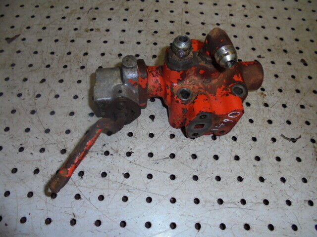 for, David Brown 1494 Hydraulic Isolator Valve Assembly in Good Condition