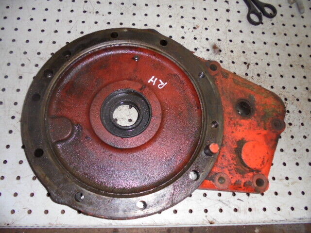 for, David Brown 1490 RH Brake Outer Housing (on rear axle) in Good Condition