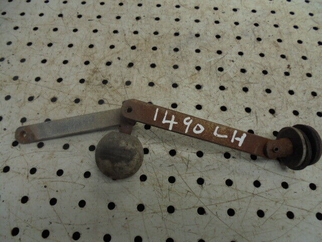 for, David Brown 1490 Cab LH Side Window Catch in Good Condition