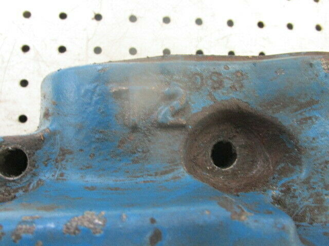 for, Ford 4600 Hydraulic Top Cover Housing in Good Condition