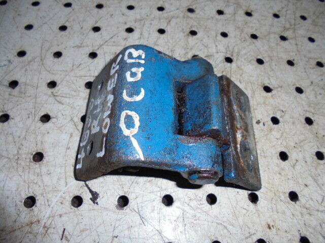 for, Ford 4600-7610 Q Cab RH Lower Door Hinge in Good Condition