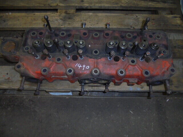 for, David Brown 1490 Engine Cylinder Head in Good Condition