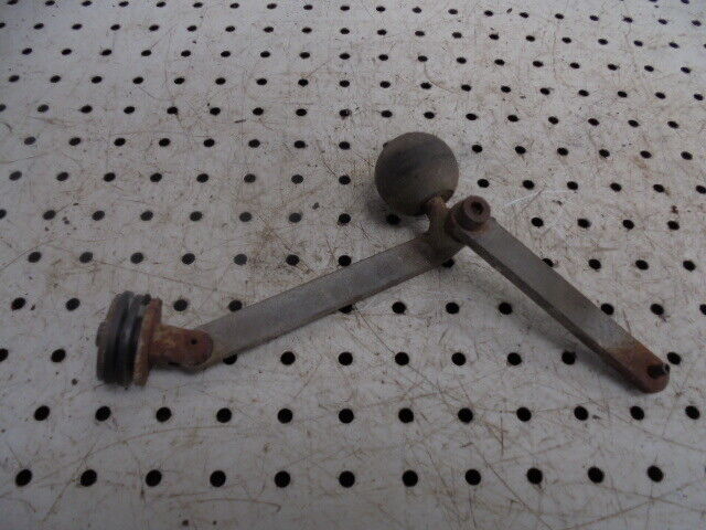for, David Brown 1490 Cab RH Side Window Catch in Good Condition