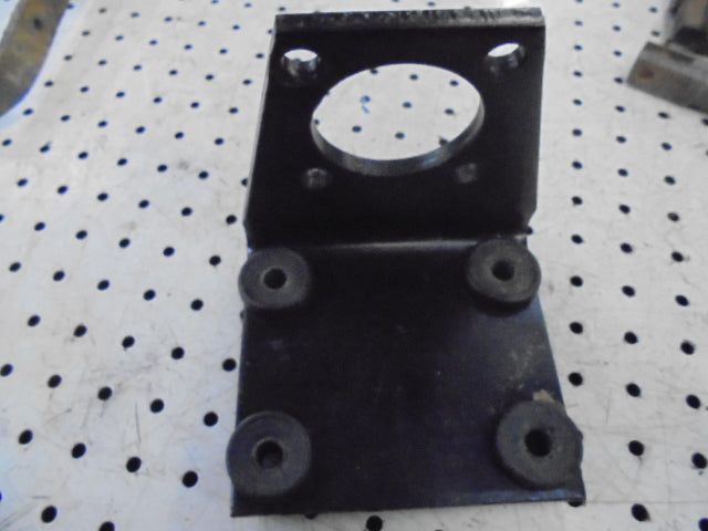 Ford New Holland 4830, 5030 Power Steering Orbitron Unit Mounting Bracket With Rubber Mounts