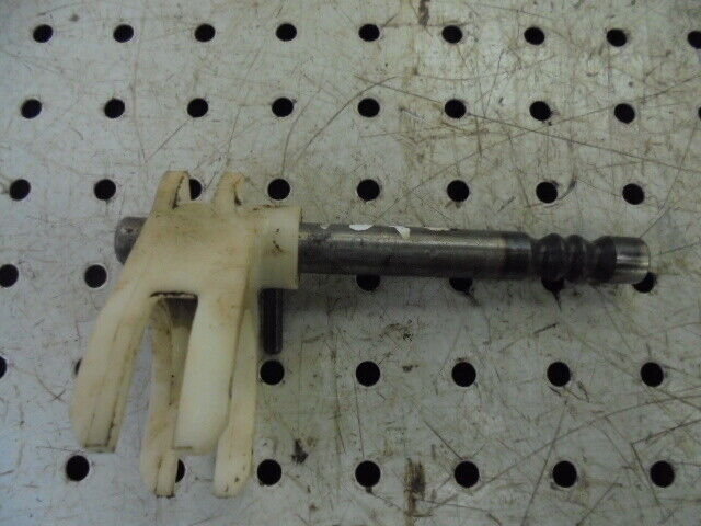 for, David Brown 1390  Hydraulic Plastic Selector Fork & Shaft - Good Condition