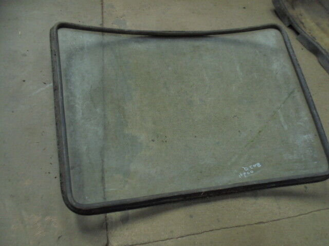 for, Ford 4600 - 7610 Q Cab Windscreen & Rubber Seal - Good Condition