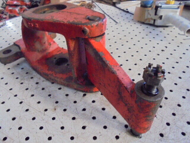 for, David Brown 1490 2wd Power Steering Ram Mounting Bracket - Good Condition