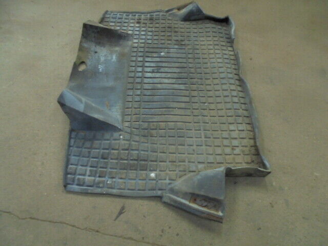 for, David Brown 1490 Cab Floor Mat - Good Condition