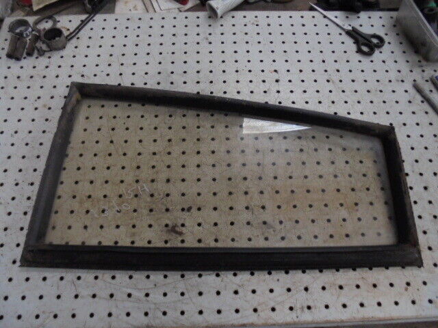 for, David Brown 1390, 1490 Cab RH Lower Front Glass & Rubber Seal