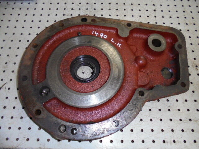 for, David Brown 1490 LH Brake Outer Housing (on rear axle) in Good Condition