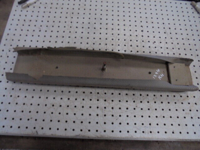 for, David Brown 1394 Cab RH 'B' Pillar Inner Cladding Cover & Ashtray