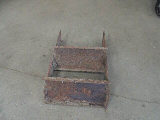 for, David Brown 1390 RH Cab Foot Step - Good Condition