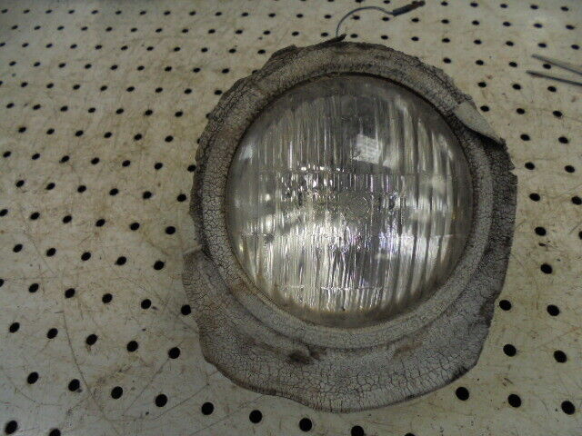 for, Ford 4600,4000 Front Headlamp (original) in Good Condition