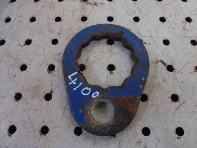 Ford 4100, 3600 Front Axle Pivot Pin Locking Ring