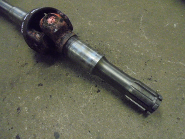 David Brown 1490 4wd Front Axle Halfshaft Assembly